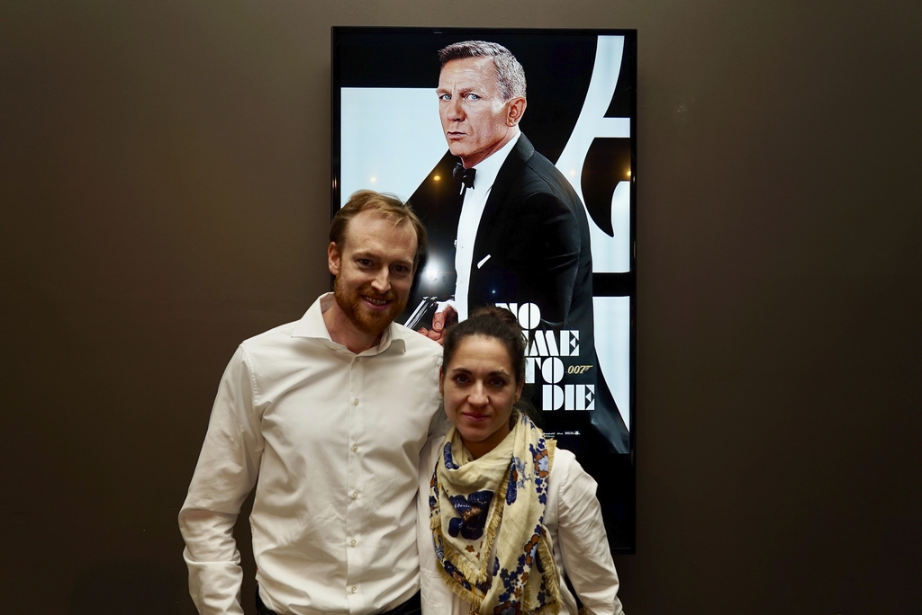 Waren gespannt auf das Finale der Daniel-Craig-Ära als James Bond: Urs Gammeter und Corinne Gammeter-Pool.