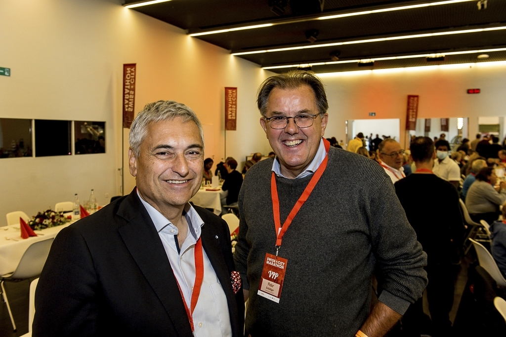 Guido Graf (links), Regierungsrat Kanton Luzern, und Nationalrat Peter Schilliger. Früher waren sie als Teilnehmer der Parlamentarierstafette am Marathon dabei.