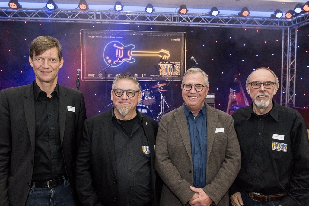Von links: Vorstand Lucerne Blues Festival, Mike Hauser, Kari Bründler, Hugo Schmidt und Daniel Mebold.