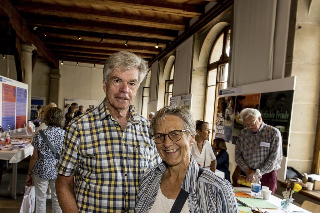 Sepp und Bernadette Reis. Als Lehrerin wird Bernadette im Sommer pensioniert und war auf Inspiration für Freiwilligenarbeit und Freizeitbeschäftigungen aus.