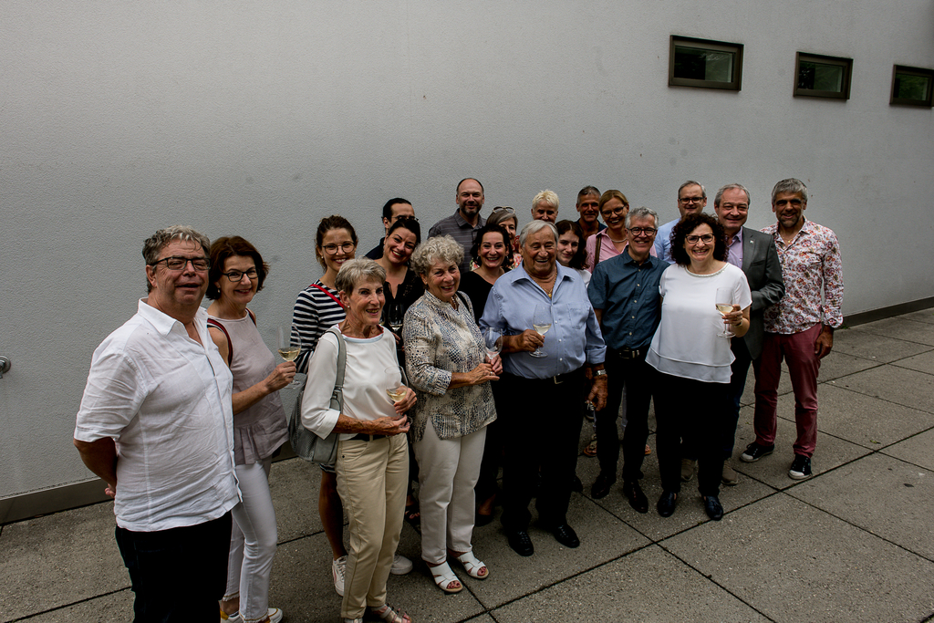 Freudig wird die neue Stadtpräsidentin Christine Kaufmann von den CVP-Mitgliedern begrüsst.