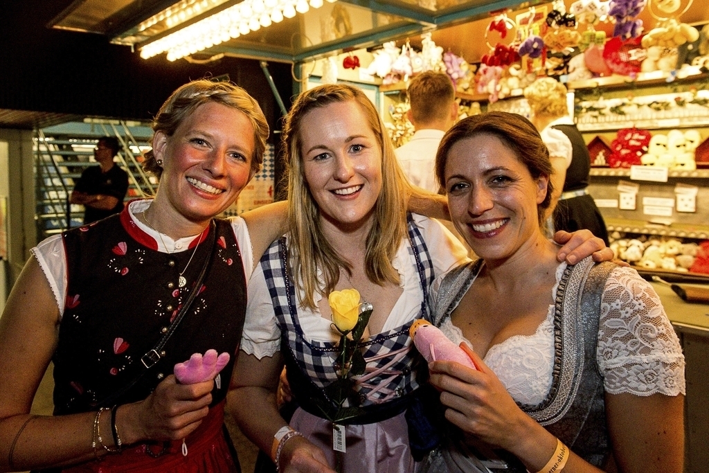 Der Leitspruch an diesem Tag von Ilona Trippel (links) und Vroni Terreni war: «Work hard – party hard.»