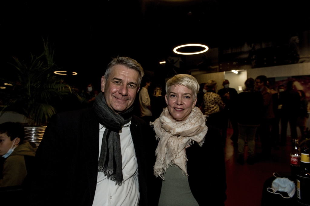 Patrick Schnellmann, Gemeinderat Emmen, und Claudia Wedekind fanden es tragisch, dass es Handlungen, wie sie im Musical gespielt wurden, gegeben hat.