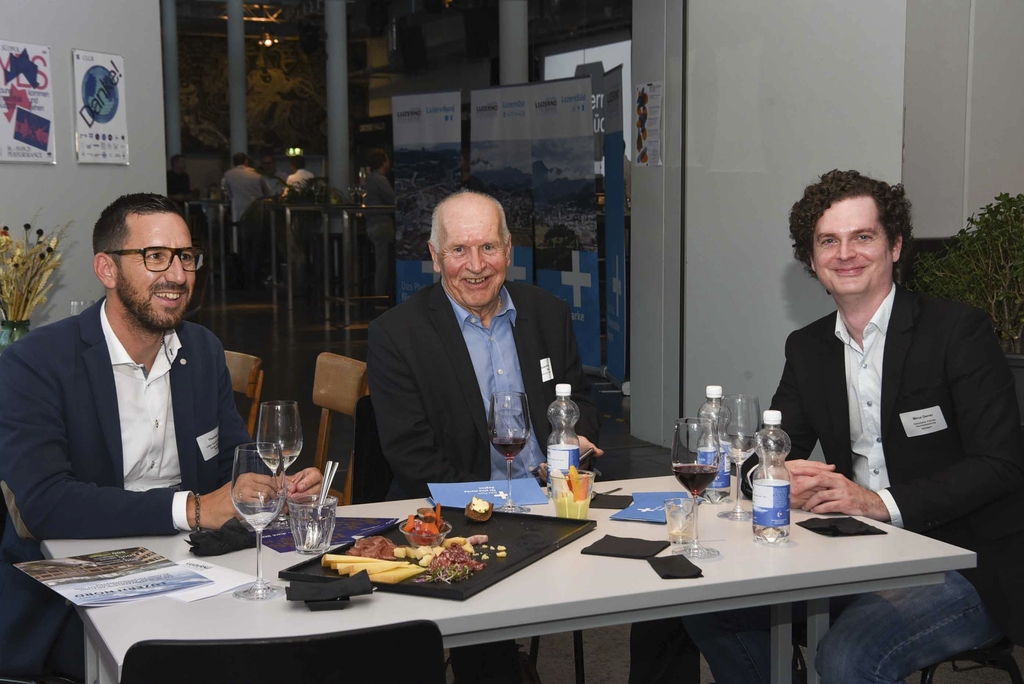 Von links: «Das neue Luzern Plus ist jung, cool und hat einen Drive, der mitreisst», so Thomas Hari, Pilatusmarkt, Rudolf Baumann-Hauser, Baumann Consulting Lucerne, und Mirco Derrer, Planteam.