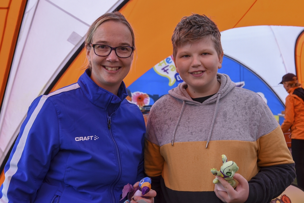 Myrta und Lars Müller sammelten fleissig Stofftierchen für das Muki-Turnen vom Frauenturnverein Emmenstrand (FTVE).