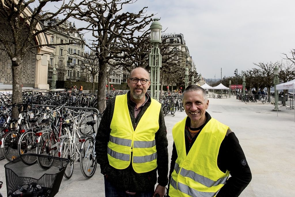 Urs Wüest (links) und Beat Baumli beantworteten fachliche Fragen wie: «Ist das Velo den Preis wert oder stimmt die Qualität?»
