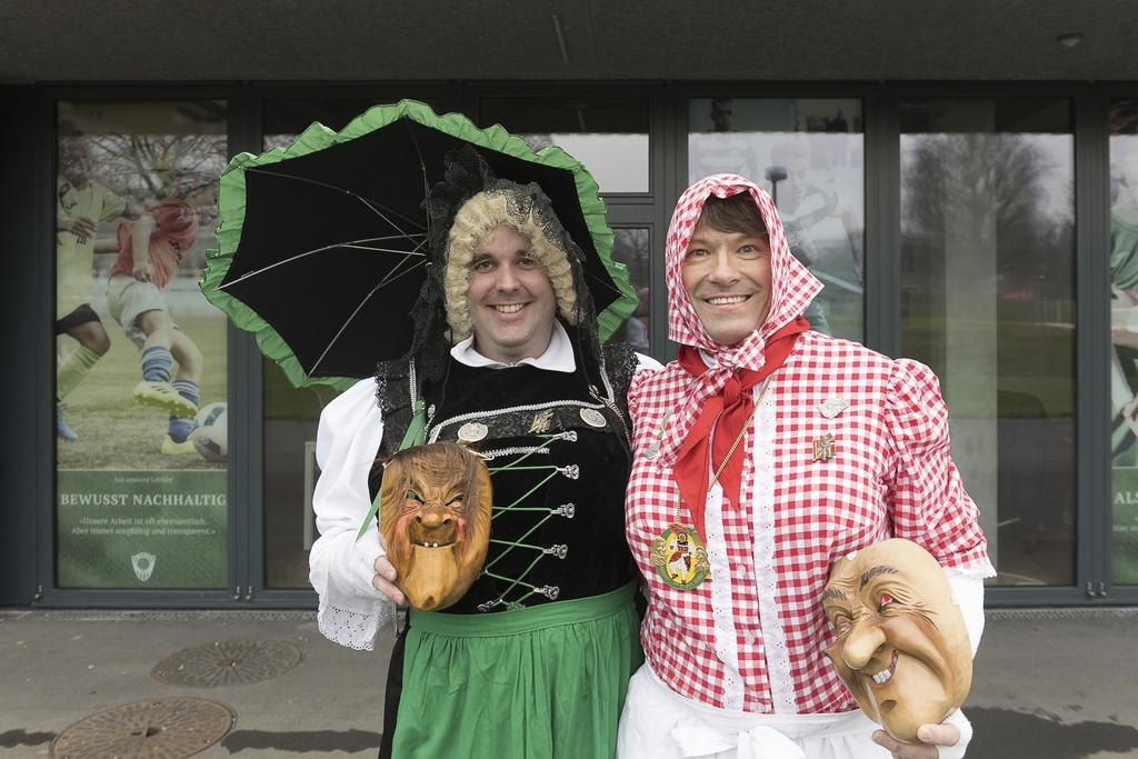 Daniel Röthlisberger (links) und Johannes Meier von den «Original Krienser Maske»: «Das, was möglich ist an der Fasnacht, machen wir!»