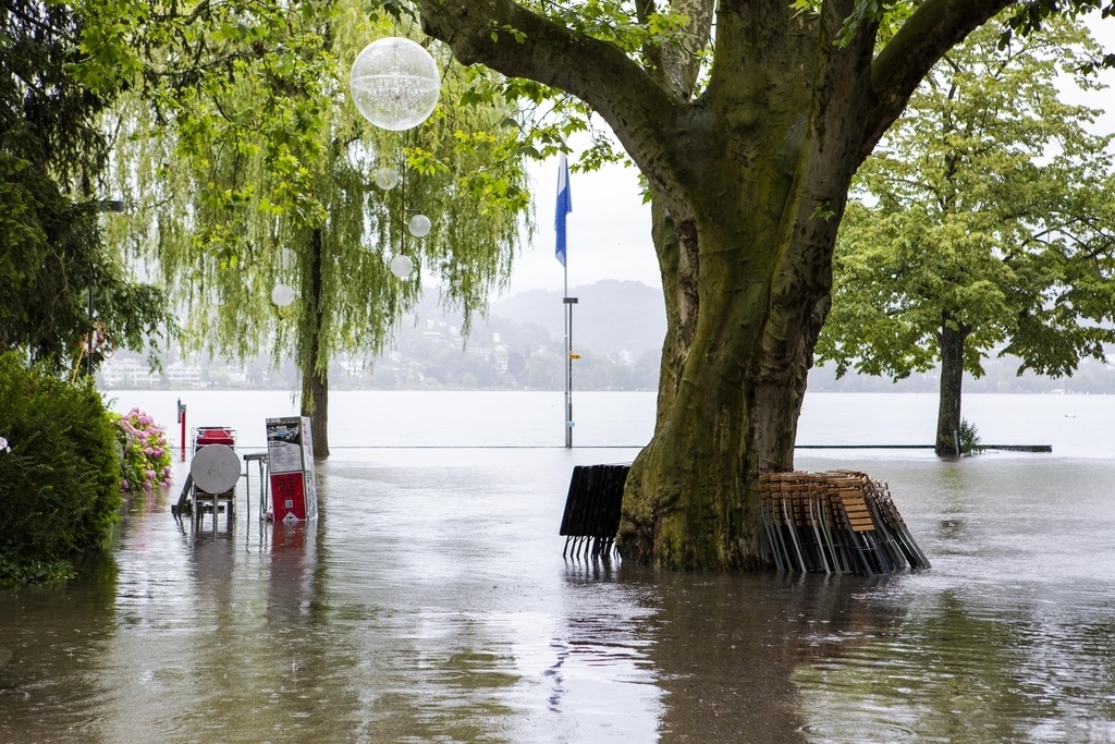 Das Inseli neben dem KKL wurde seinem Namen vorübergehend alles andere als gerecht. Die Wassermassen verwandelten viele Orte in aussergewöhnliche Teichlandschaften.