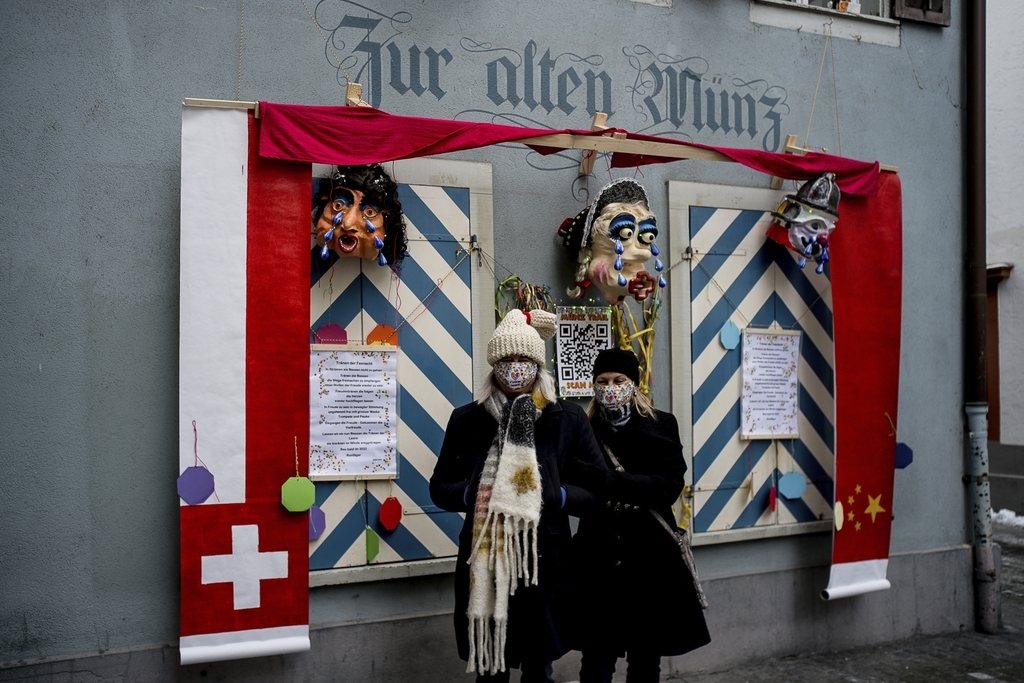 Münzgass-Initiator und Ronfäger-Mitglied Beat Felder und Kirsten Jenny (v. l.) freuen sich auf das 50-Jahr-Jubiläum der Guuggenmusig im nächsten Jahr.