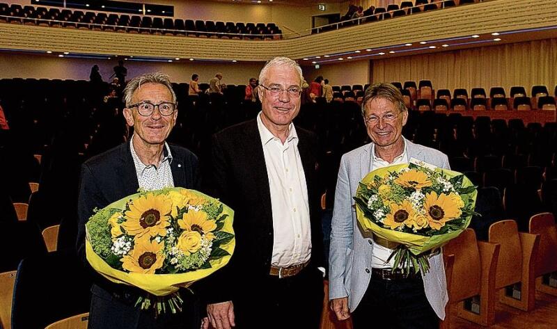 V.l.: Rico De Bona, Stiftungsrat Pro Senectute Kanton Luzern, Ruedi Fahrni, Geschäftsleiter Pro Senectute Kanton Luzern, und Bruno Poli, Verwaltungsrat Raiffeisen Nidwalden.
