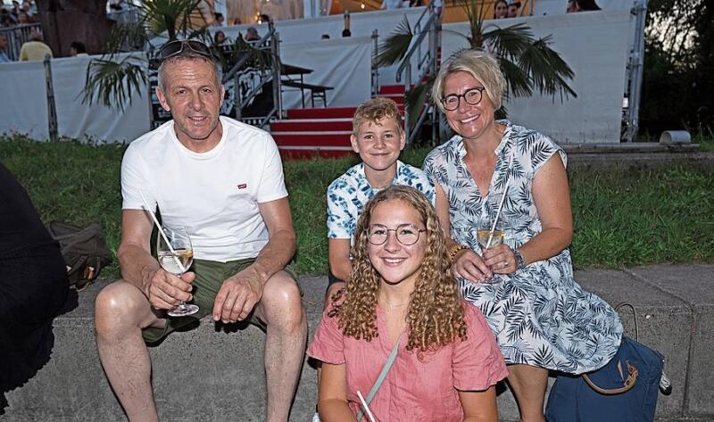 Für den perfekten «Familienfilm» kam aus dem Luzerner Hinterland an den Alpenquai Markus Achermann mit Noa, Lara (vorne) und Karin.