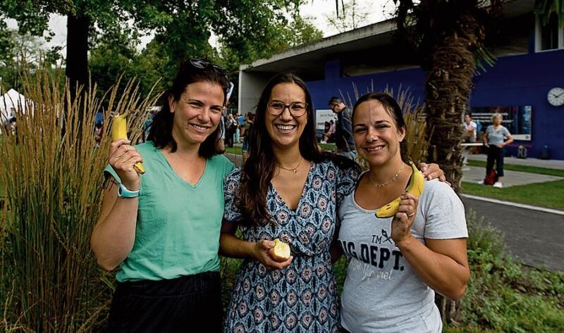Von links: Juliette Kopp, Danlene Konrads und Priska Etter hatten gegoogelt und gehört, dass man vorher etwas Leichtes essen sollte.