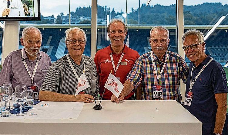 Für die beiden Sportstudentinnen Nina Stam (links) und Lorena Brunner