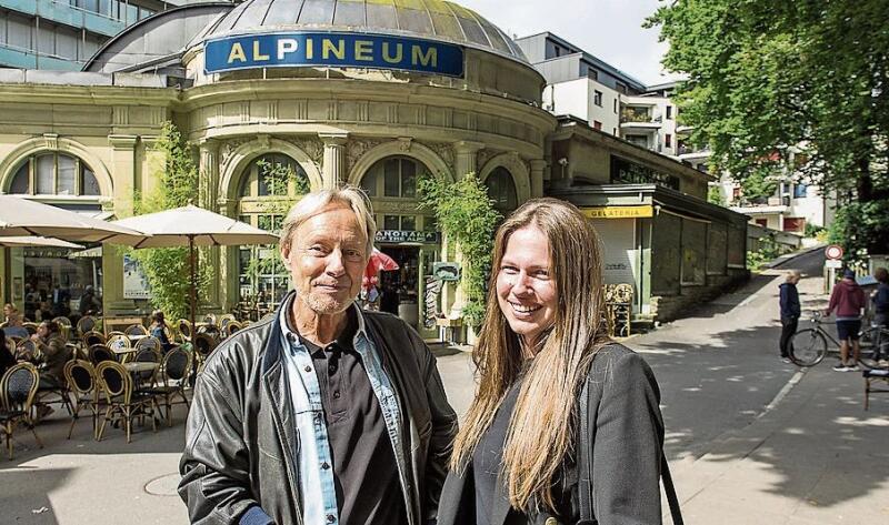 Daniel E. Hodel, Alpineum, und Milka Lehner, Historikerin, waren erfreut,