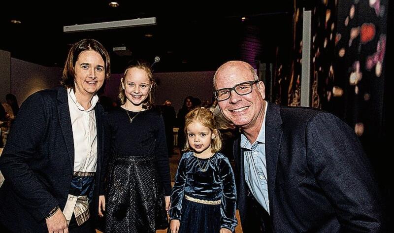 Von links: Gemeindepräsidentin von Emmen, Ramona Gut, und ihre Familie Alina, Elena und Markus.